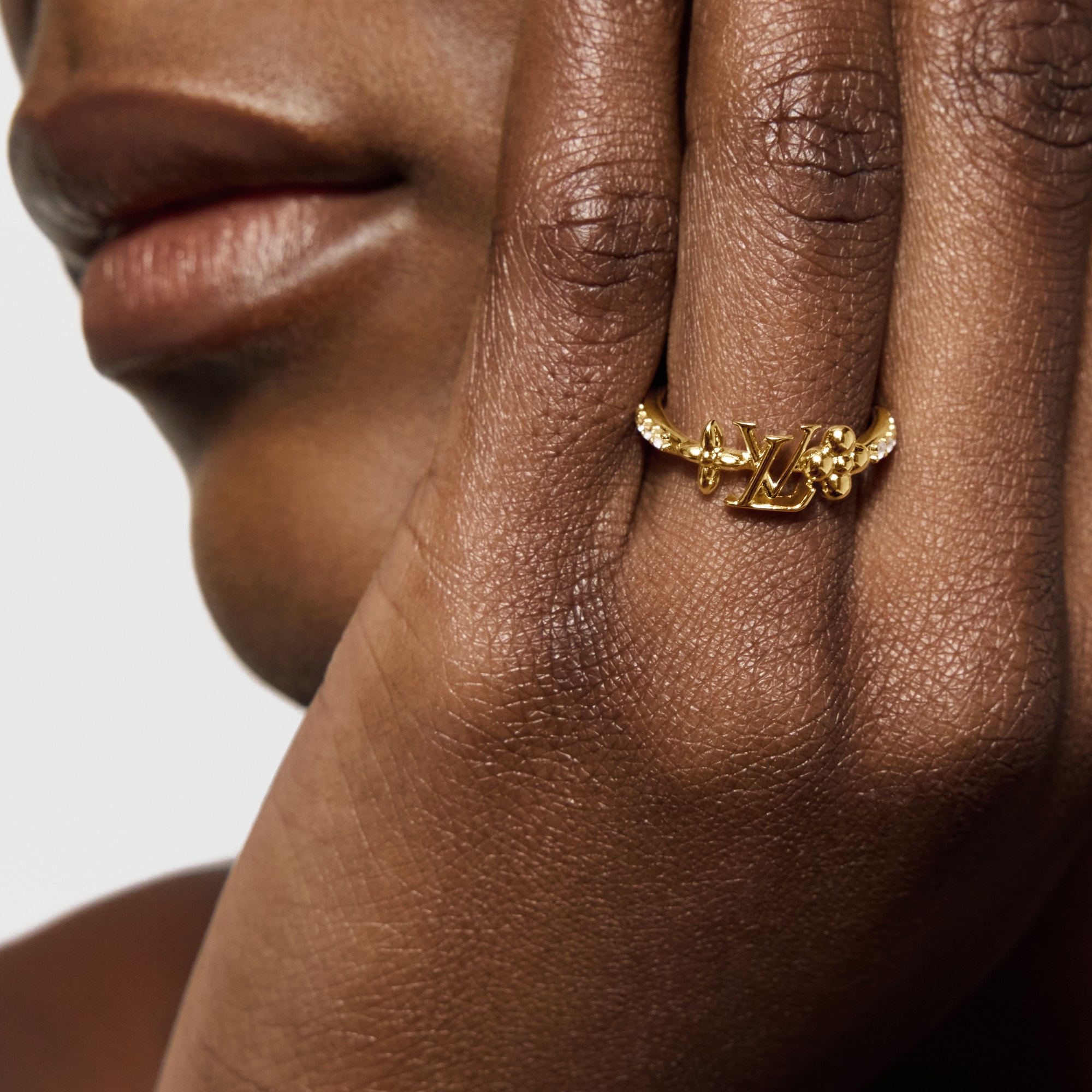 LV Iconic Ring S00 - Women - Fashion Jewelry | LOUIS VUITTON ®